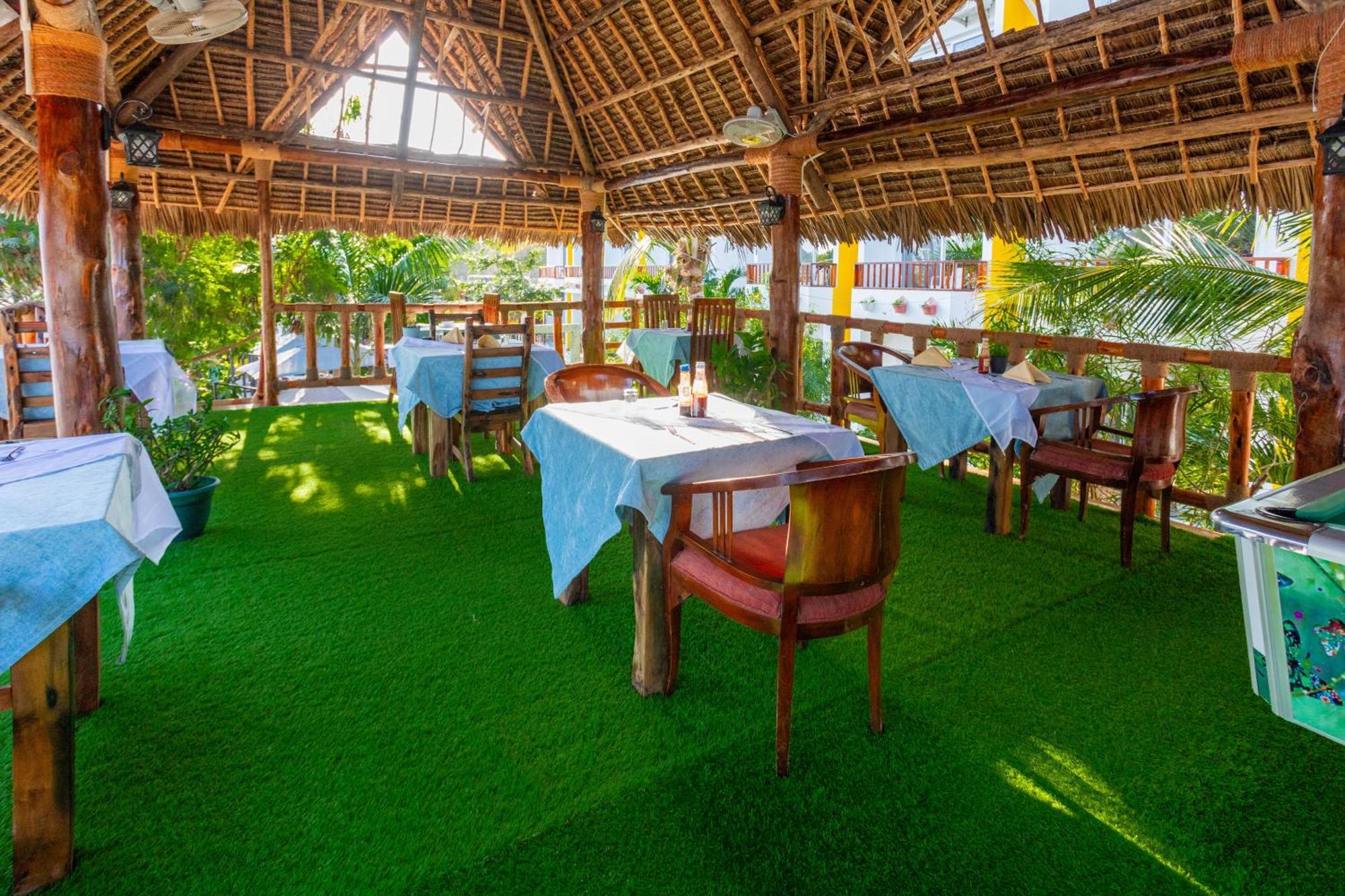 Canary Nungwi Hotel & Spa 外观 照片